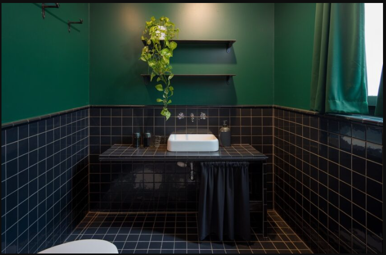 10 Stunning Green and Black Bathroom Ideas You’ll Love