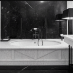 10 Stunning Black and White Marble Bathroom Ideas